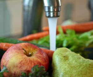 Мытье фруктов и овощей